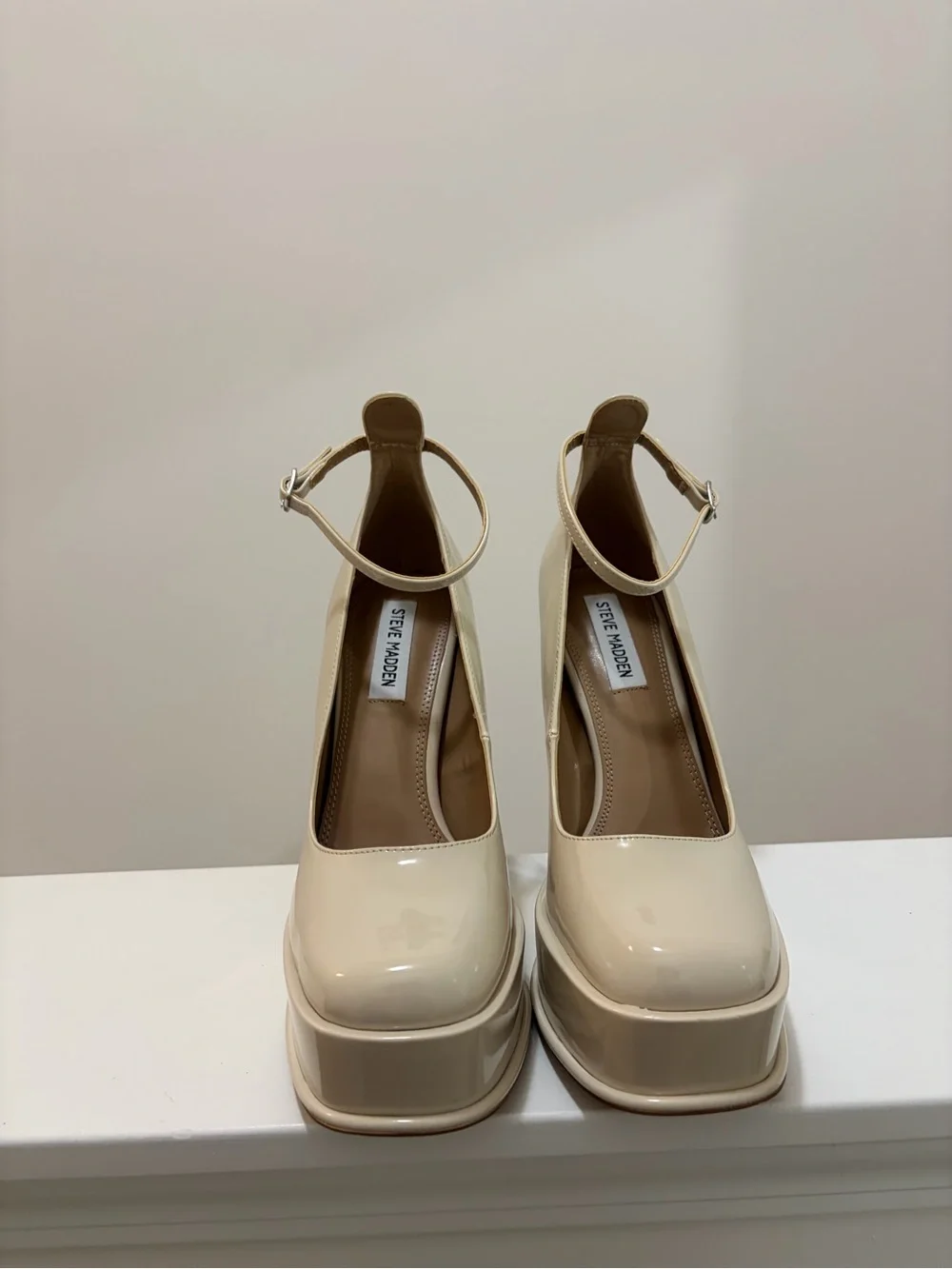 Steve Madden Bone Patent Platform Mary Jane Pumps
